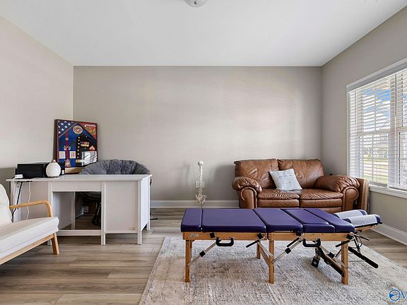 5th image of 102 Shearwater Dr