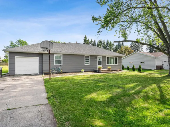 2715 W 1st Ave, Appleton, WI 54914