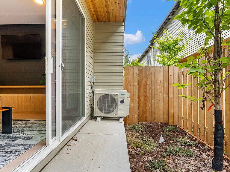 3017 NE Ainsworth St #3017 — Photo 33