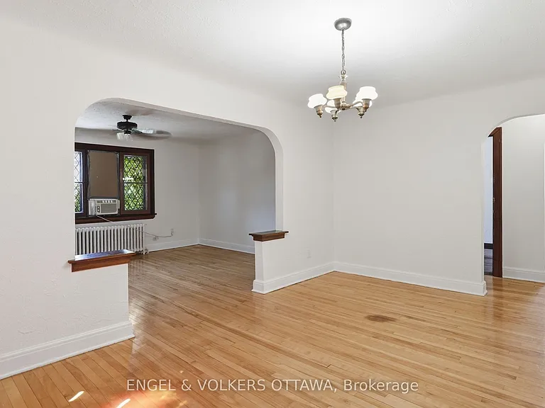 99 Charlotte St #3 — Photo 13