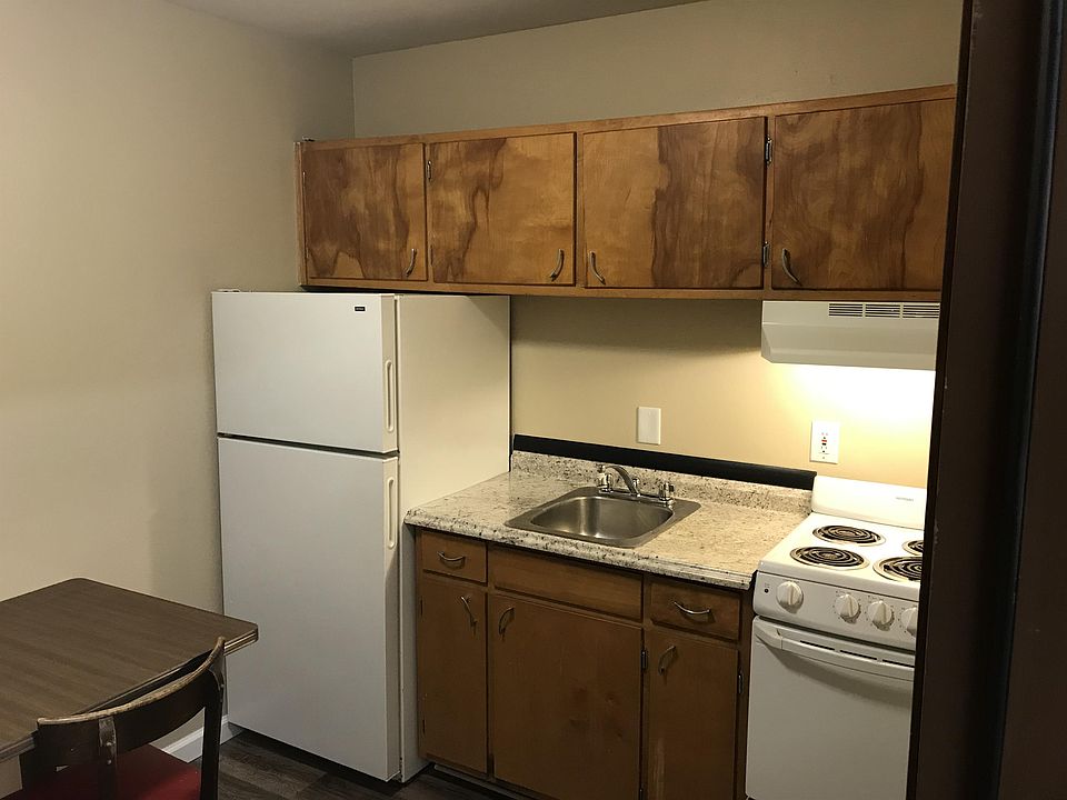 Kitchen with new countertop