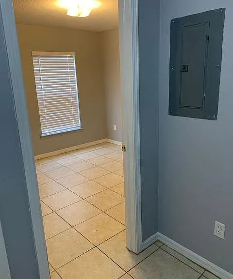 2514 N 58th St — Photo 5