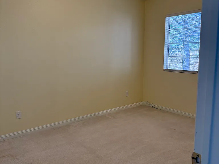 31920 Pine Cone Dr — Photo 9