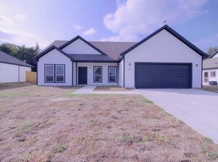 347 Rosemound St, Commerce, TX 75428