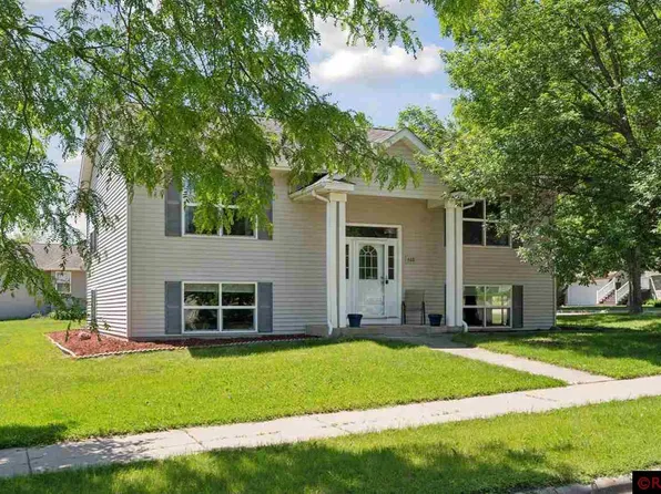 608 Bassford St, Saint Peter, MN 56082