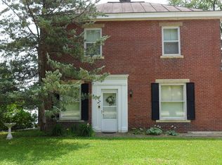 207 W Clinton St, Grafton, IL 62037