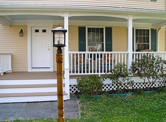 2nd image of 15 Avenue B