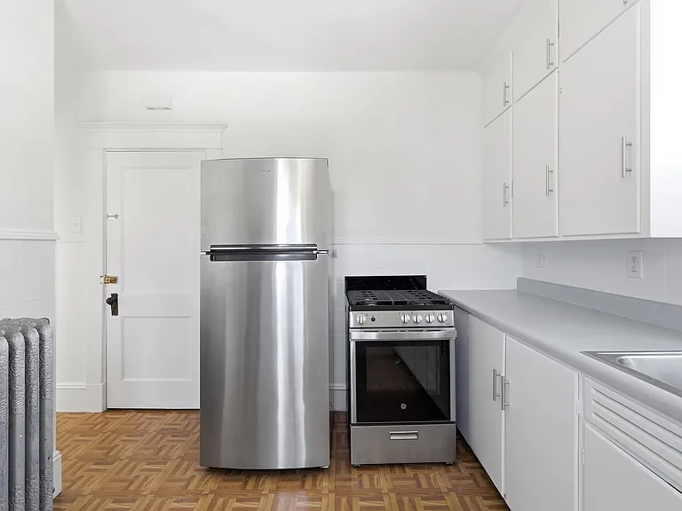 21 James St #2N — Photo 3