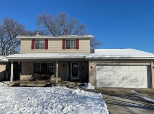 32904 Surow Dr, Warren, MI 48093