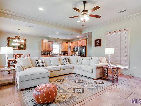 2nd image of 6718 Sandy Creek Ln