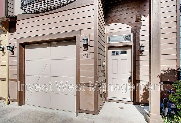 5215 NE 83rd Pl — Photo 3