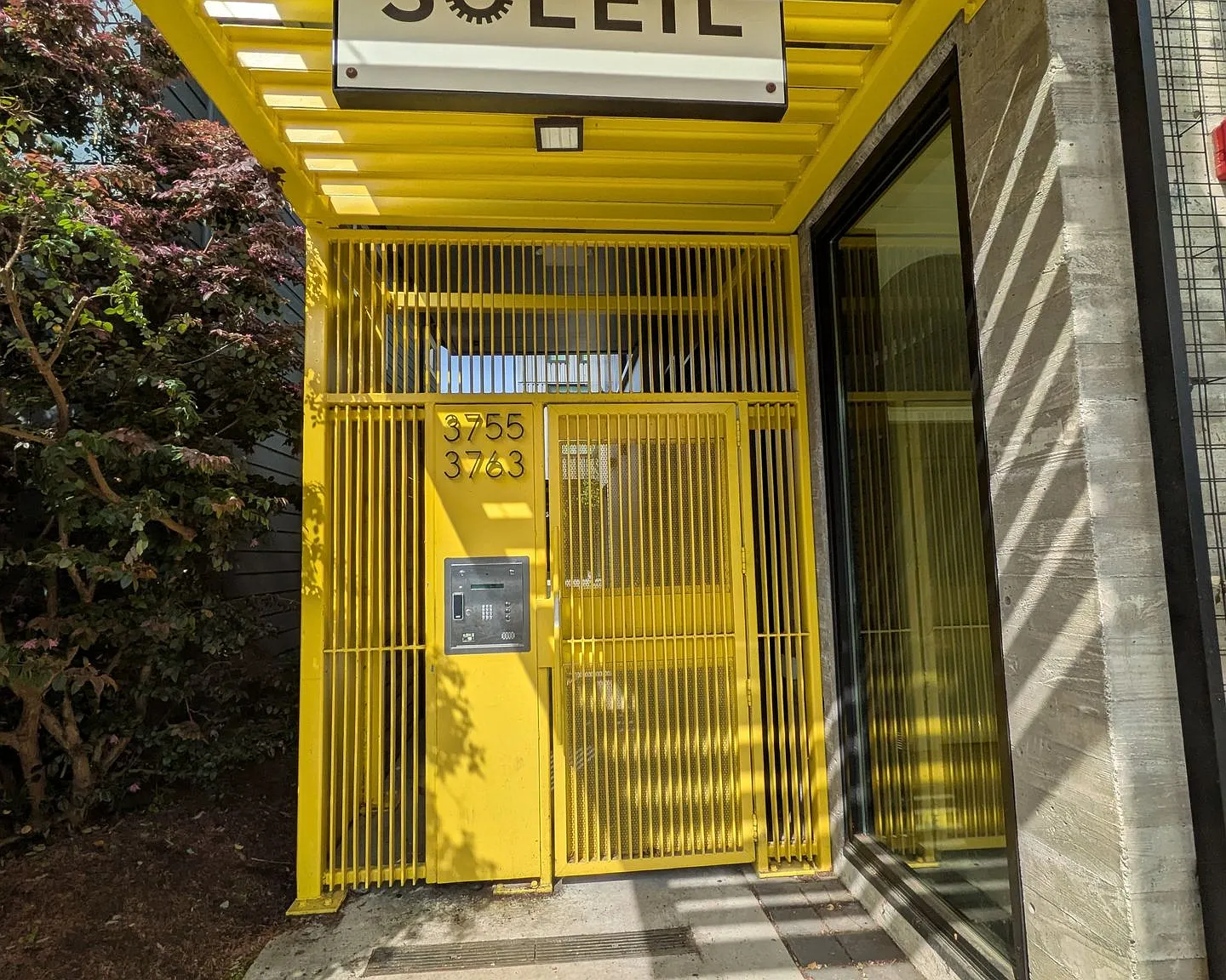 Soleil Apartments — Photo 1