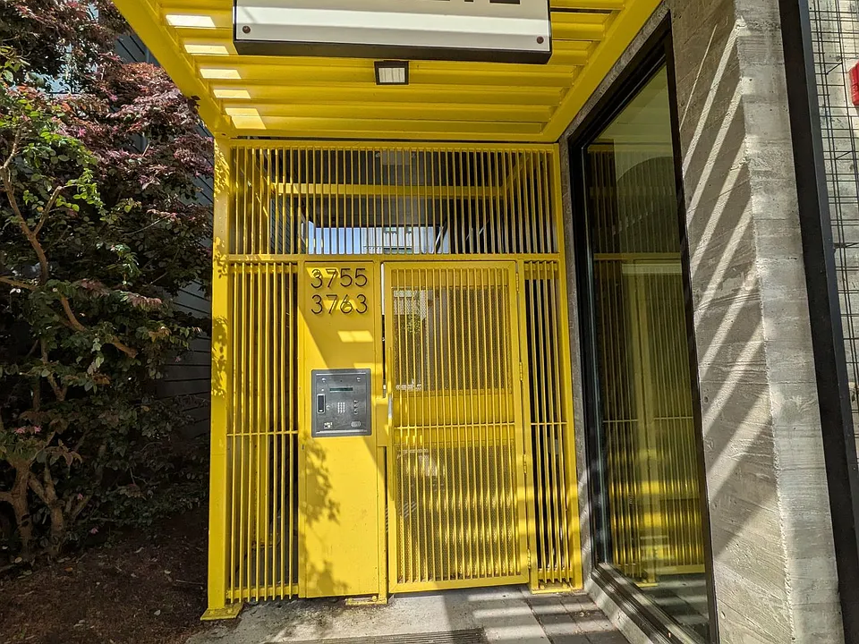 Soleil Apartments