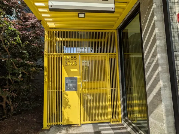 Soleil Apartments