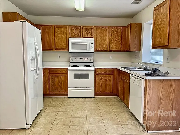 129 Winding Canyon Dr — Photo 3