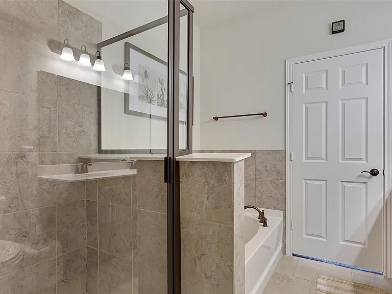 7013 Armagh Dr — Photo 30