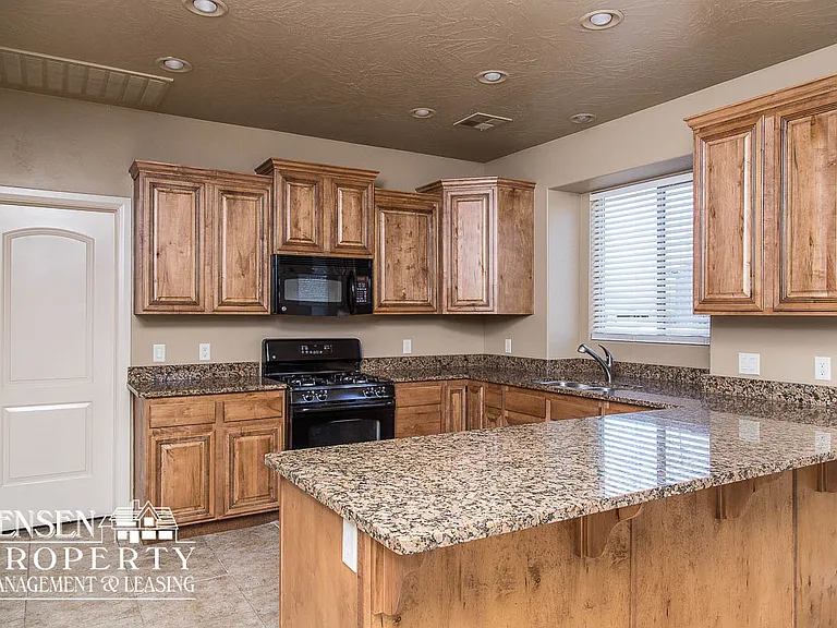 2570 S Songbird Cir — Photo 21
