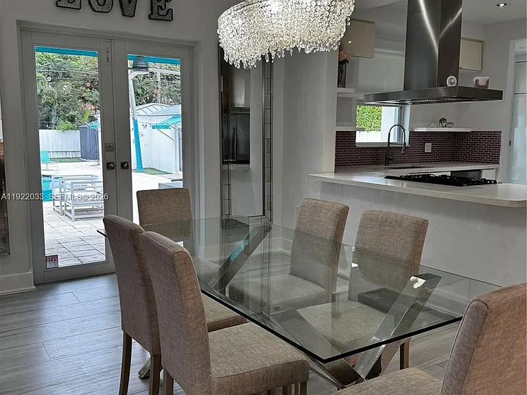 3470 Sheridan Ave — Photo 12