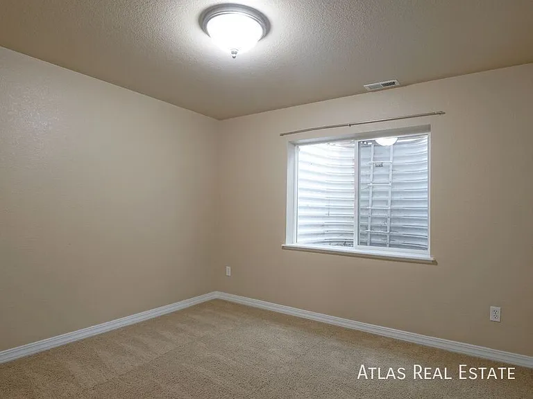 5828 Cumbre Vista Way — Photo 24