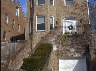 4561 Macarthur Blvd NW, Washington, DC 20007