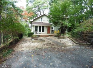 1070 Shangri La Rd, Bentonville, VA 22610
