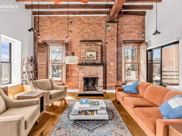 35 Bethune Street image 1 of 12