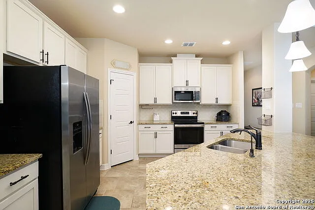 228 Comanche Trl — Photo 9