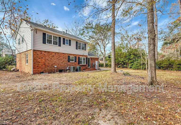 321 Shaftesbury Ln — Photo 28