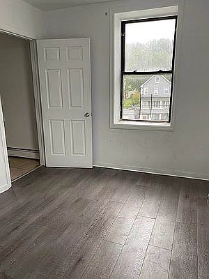 3rd image of 414 Jersey St #3