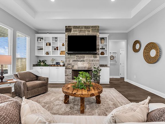 3rd image of 154 Water View Ln