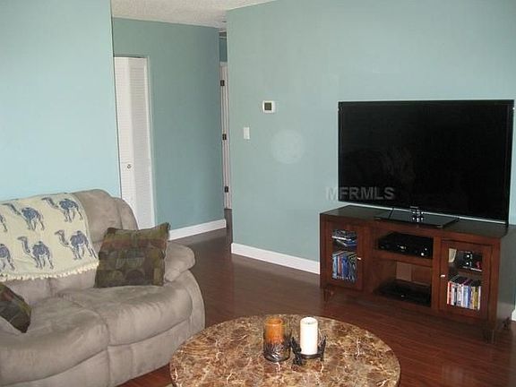 4th image of 2564 Elderberry Dr