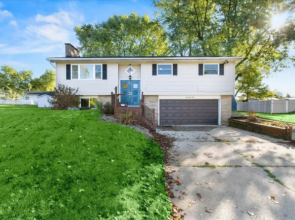 612 Hillcrest Dr, Bellefontaine, OH 43311