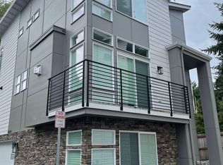 19239 100th Ave NE, Bothell, WA 98011