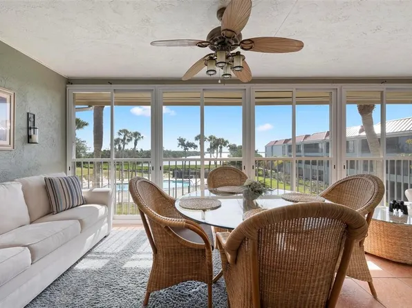 711 Manatee Ave, Bradenton Beach, FL 34217