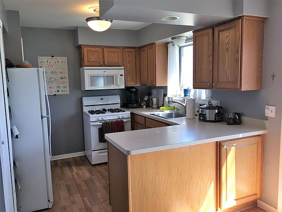 5th image of 105 Sheffield Dr