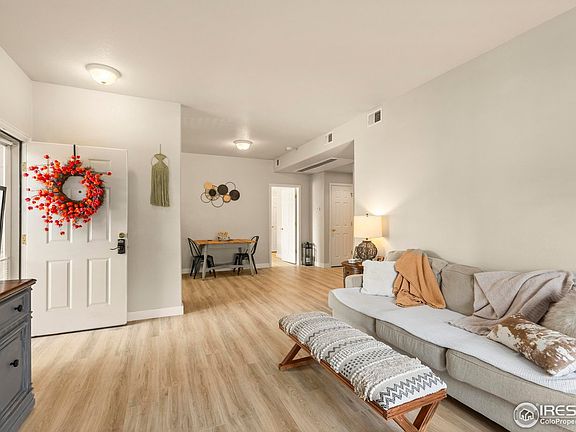 4th image of 118 Beacon Way #4C