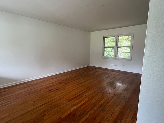 2nd image of 6924 Claremont St