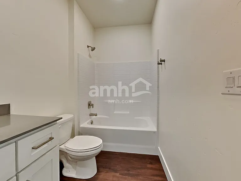 1320 N Alderleaf Ave — Photo 21