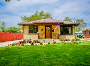 714 E Madison St, Villa Park, IL 60181