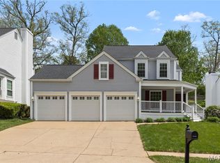 1250 Red Oak Plantation Dr, Ballwin, MO 63021