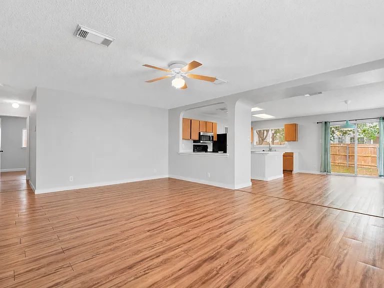 9443 Sycamore Brk — Photo 3