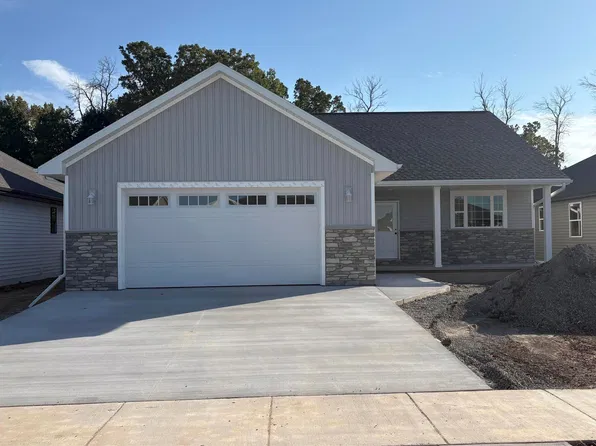 935 Enclave Ct, De Pere, WI 54115
