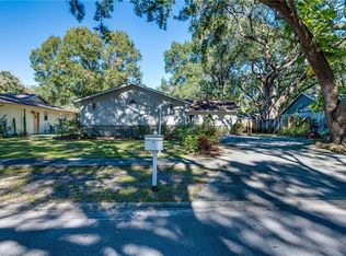 2410 Silver Forrest Ln, Lutz, FL 33549