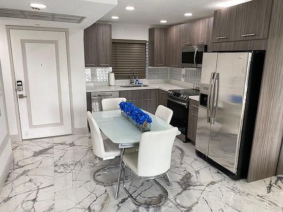 3rd image of 9470 Live Oak Pl APT 108
