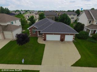 9500 Twin Eagles Dr, Johnston, IA 50131