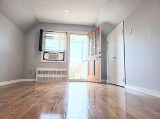 107 Bay 32nd St FLOOR 3, Brooklyn, NY 11214