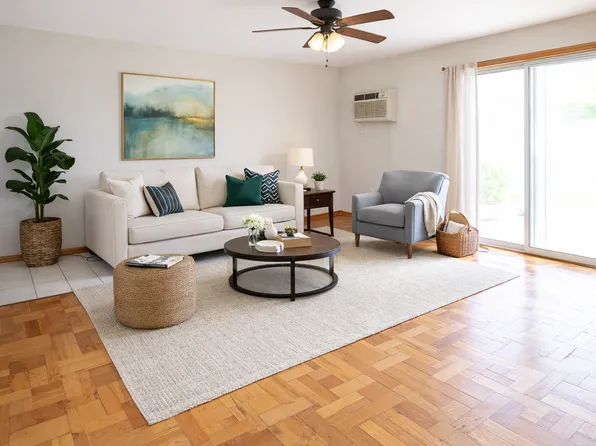 361 Moon Clinton Rd, Coraopolis, PA 15108