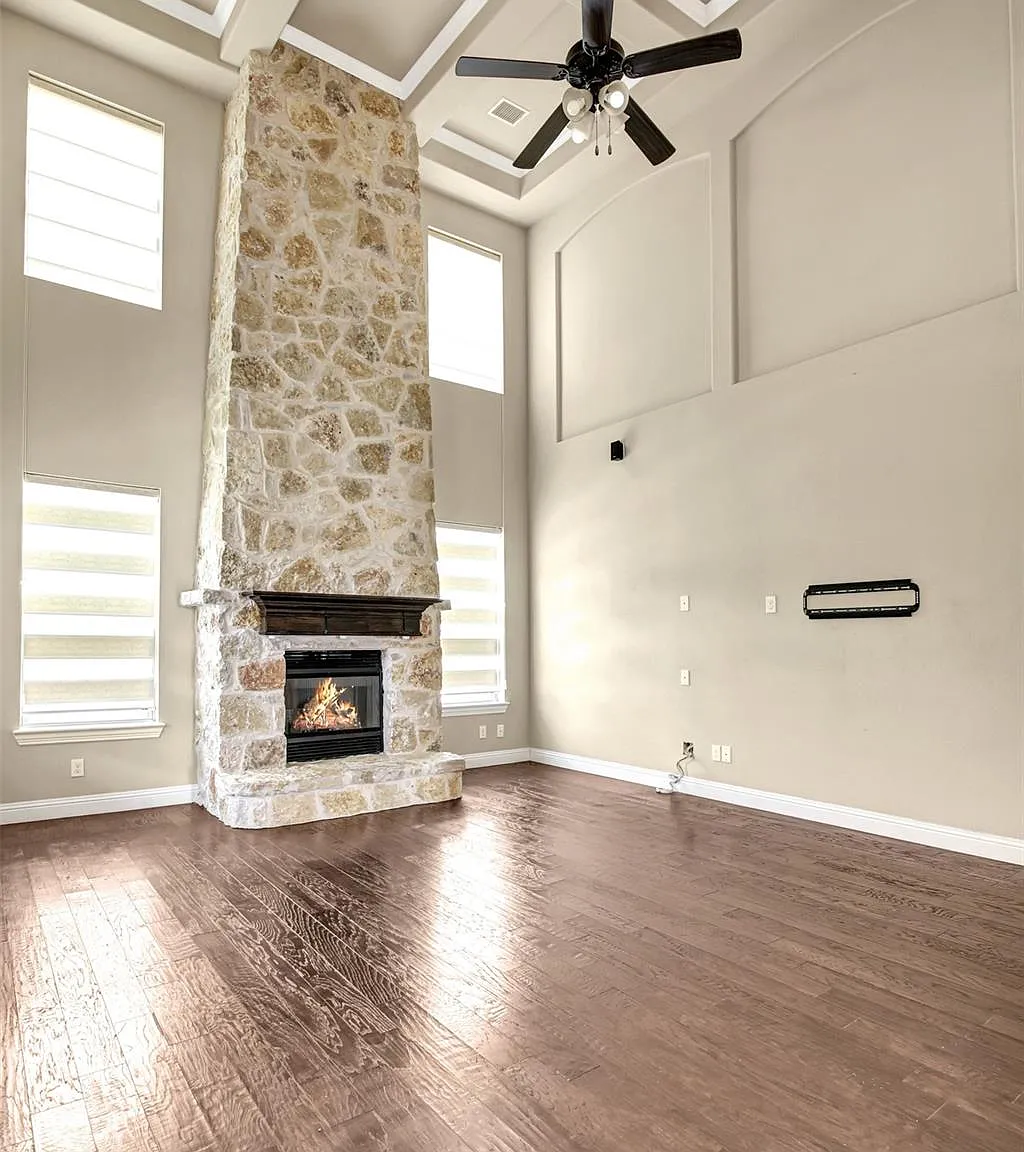 4 bed, 3616 sqft, $3,600 — Photo 2