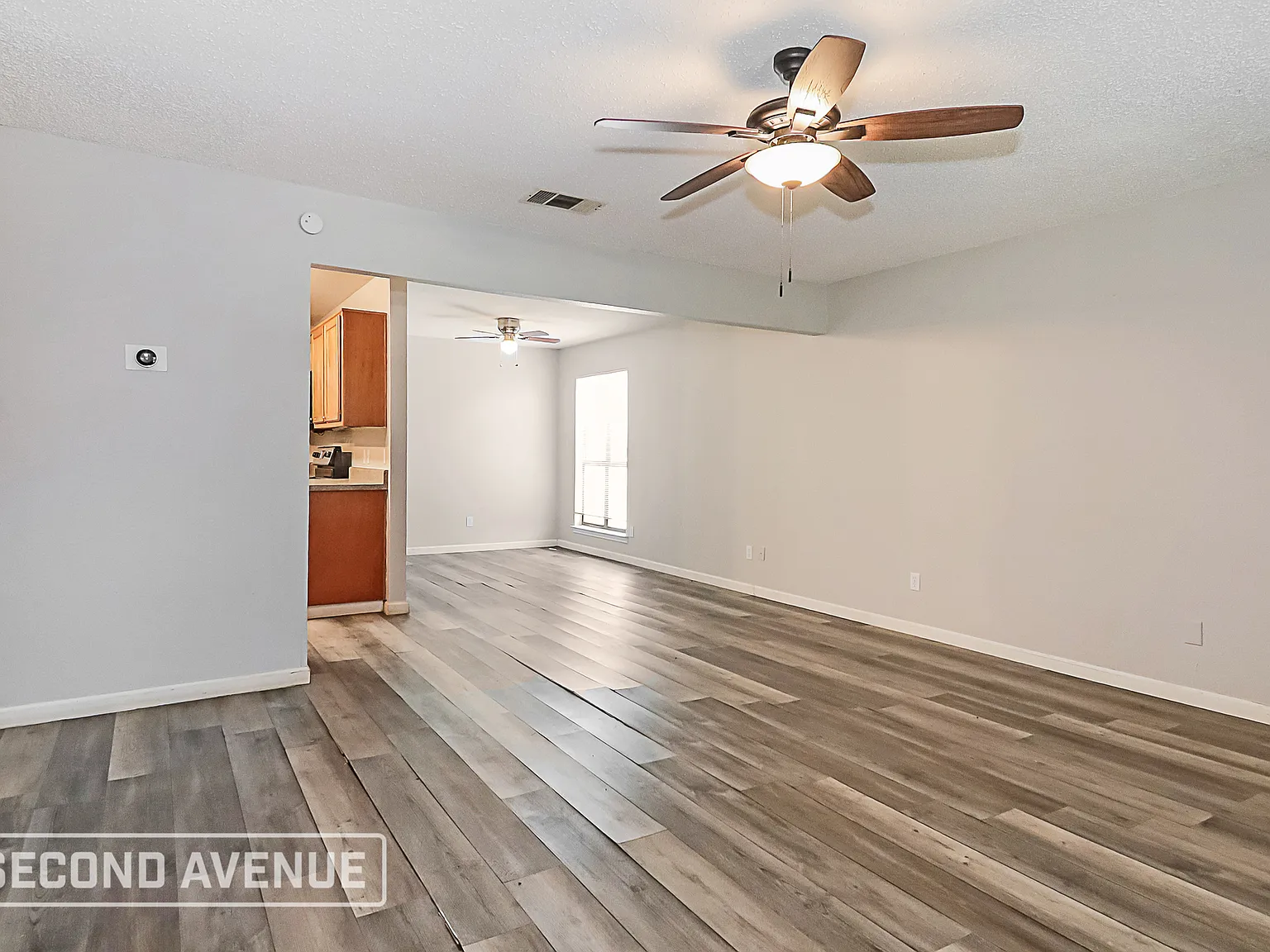 5 bed, 2.0 bath, 1908 sqft, $1,995 — Photo 3