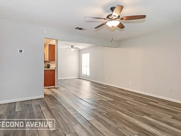 622 Martingale Dr — Photo 3